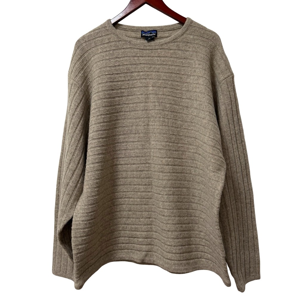 Vintage Patagonia Mens Alpen Wool Crew Neck Sweater Size XL Beige Outdoors NWT - Picture 1 of 7
